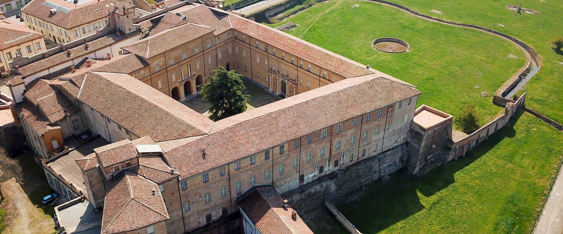 Palazzo ducale vista aerea foto di Mauroriccio